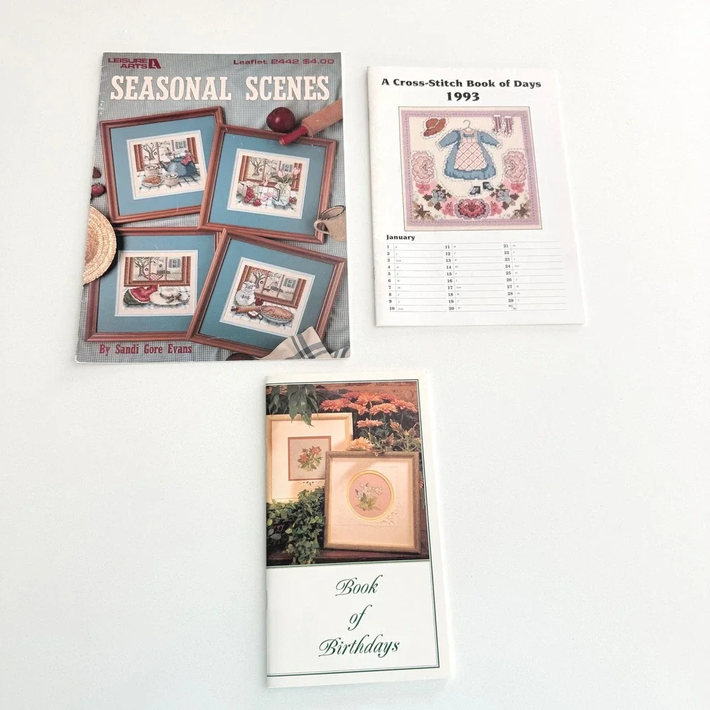Lot of‎ 3 Vintage Cross Stitch Pattern Books Seasonal Scenes Book of Days